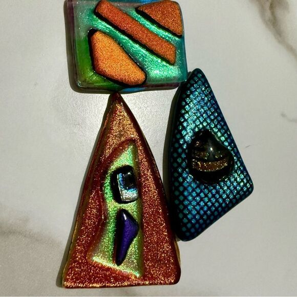 DICHROIC FUSED GLASS PINS – SET OF 3 ABSTRACT STATEMENT PIECES 🎨💫 - Picture 6 of 17